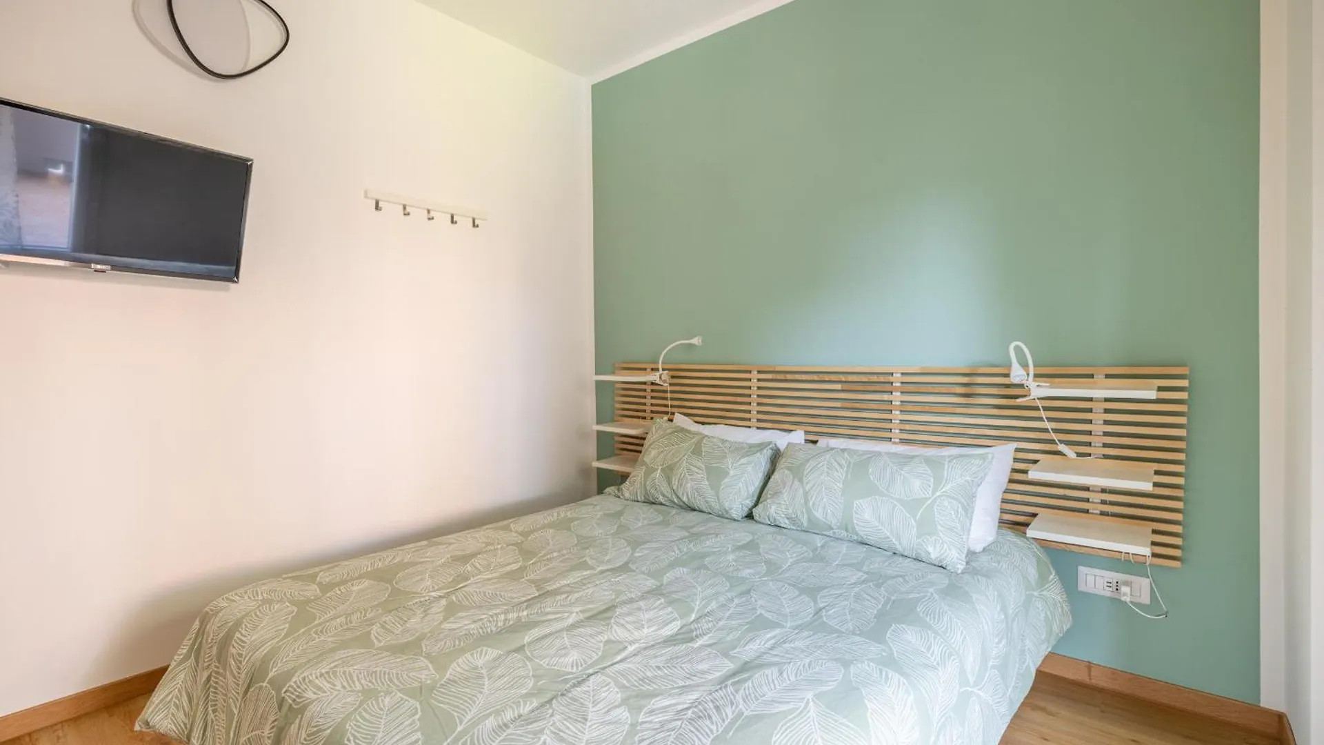 The Green Apartment Rome 0*,